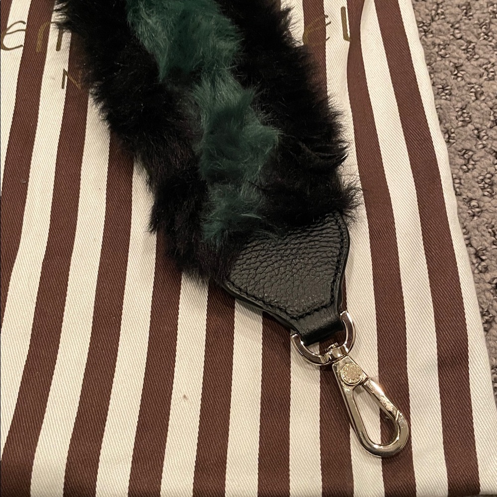 HENRI BENDEL Lenox Leather Hunter Crossbody Belt Bag Fur Strap + Dust Bag | EUC - Picture 6 of 7